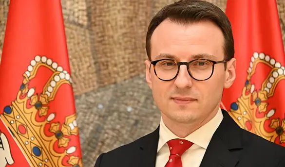 Помоћ_Ромима_на_Космету_кроз_образовни_систем_и_социјалну_и_здравствену_заштиту