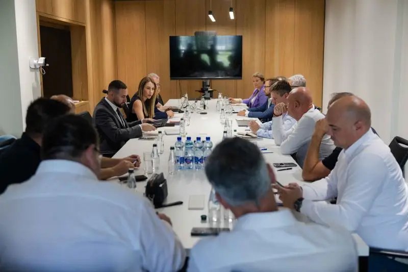 Због_ниског_водостаја_Дунава_појачане_мере_за_стабилно_снабдевање_горивом