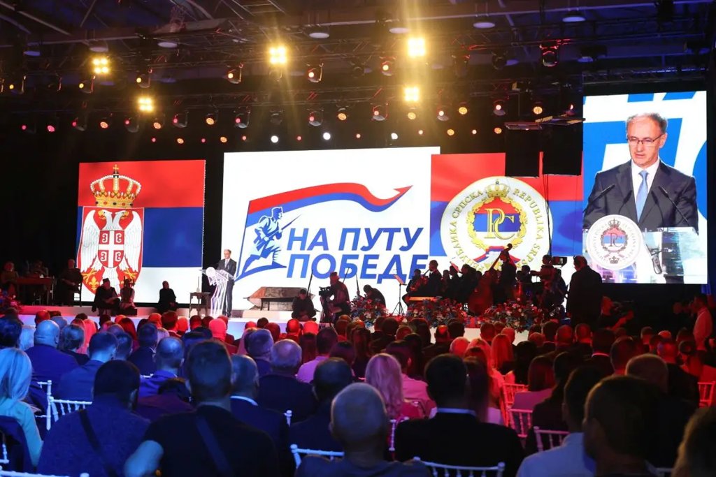 Србија_наставља_да_негује_нераскидиве_везе_са_Републиком_Српском