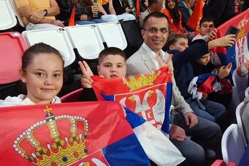 Јачање_веза_са_нашим_најмлађим_сународницима_у_расејању
